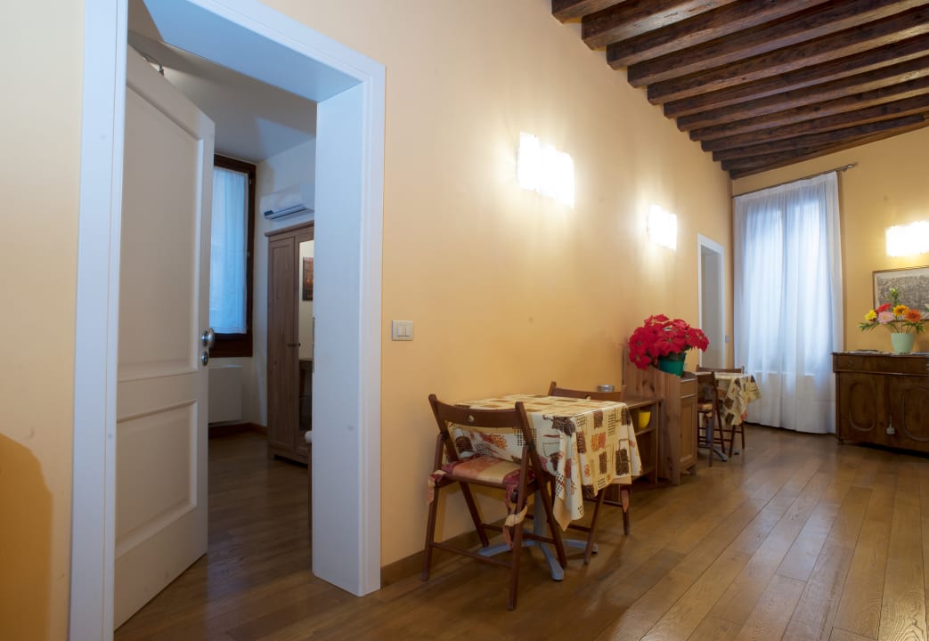 Lobby Ai Tagliapietra (guest house)