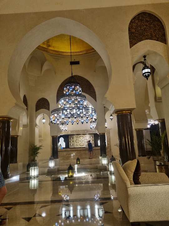 Lobby Miramar Al Aqah Beach Resort
