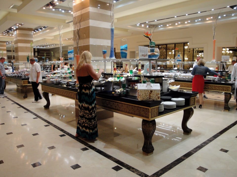 Buffet Diamond Excellence Resort & Spa