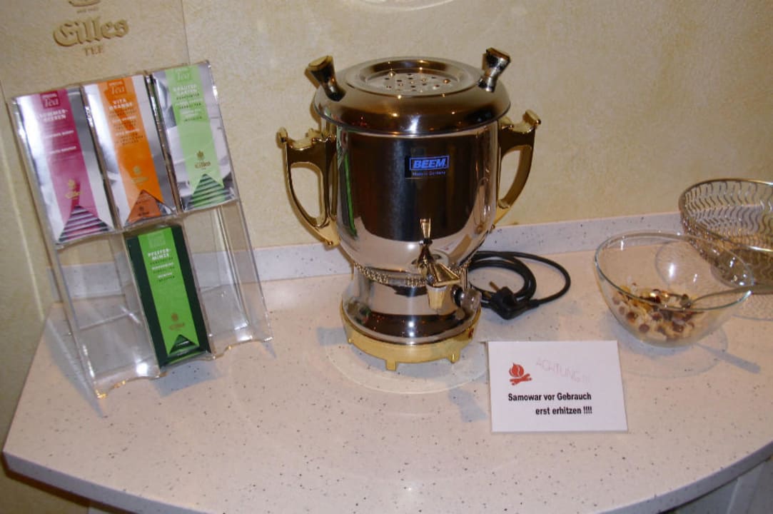 Tee und Nüsse Hotel Kur- und Vitalhotel Wiedemann