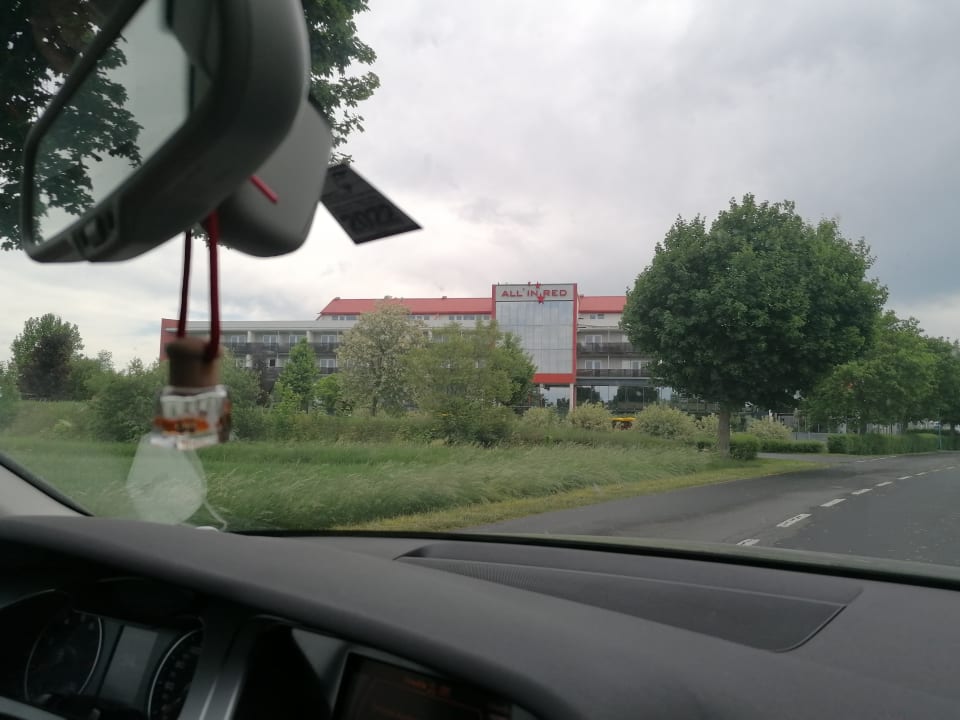 Außenansicht All In Red Thermenhotel