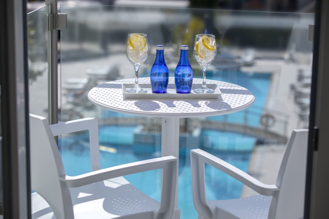 Zimmer Anemi Hotel & Suites