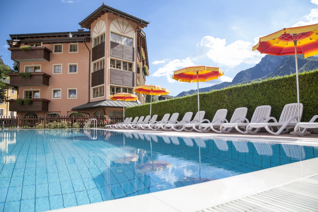 Außenansicht Family Hotel Adriana