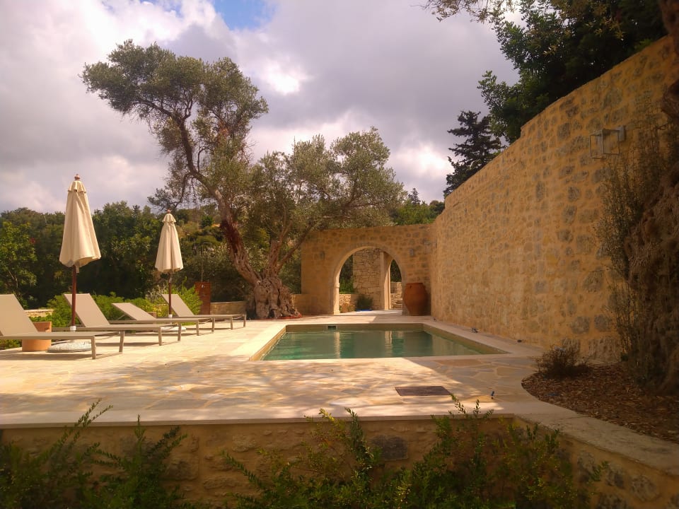 Zimmer Kapsaliana Village Hotel