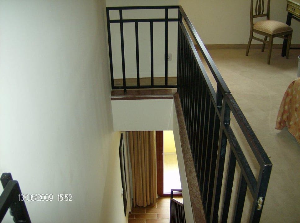 Blick nach unten Monachus Hotel & Spa