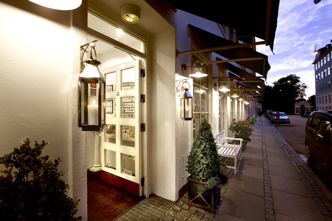 ENtrance Hotel Christian IV