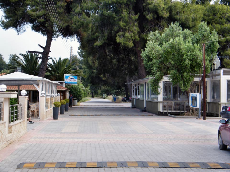 Taverne Hotel Lagomandra Beach