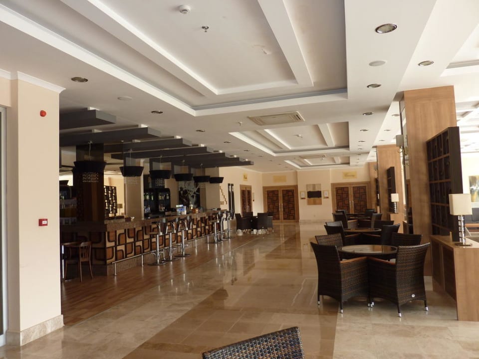 Bar und Aufenthaltsbereich Solivia Hotel
