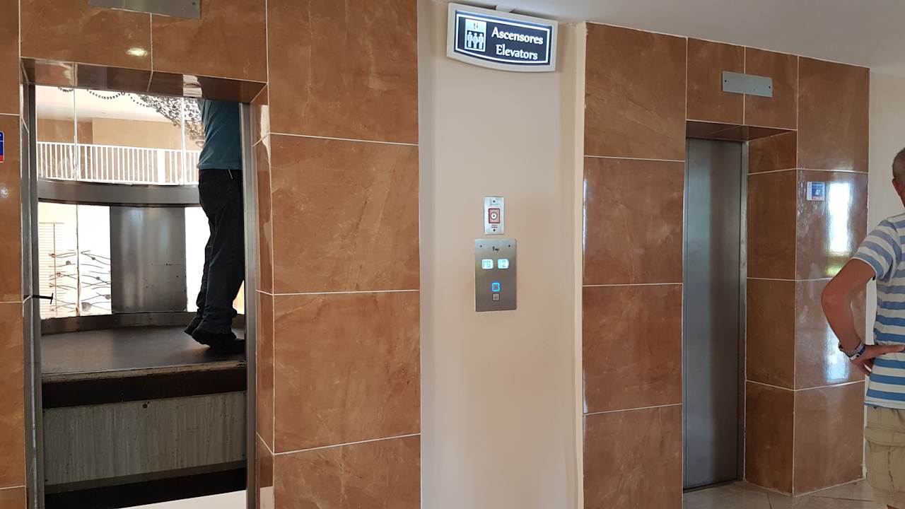 Lobby Sirenis Tropical Varadero