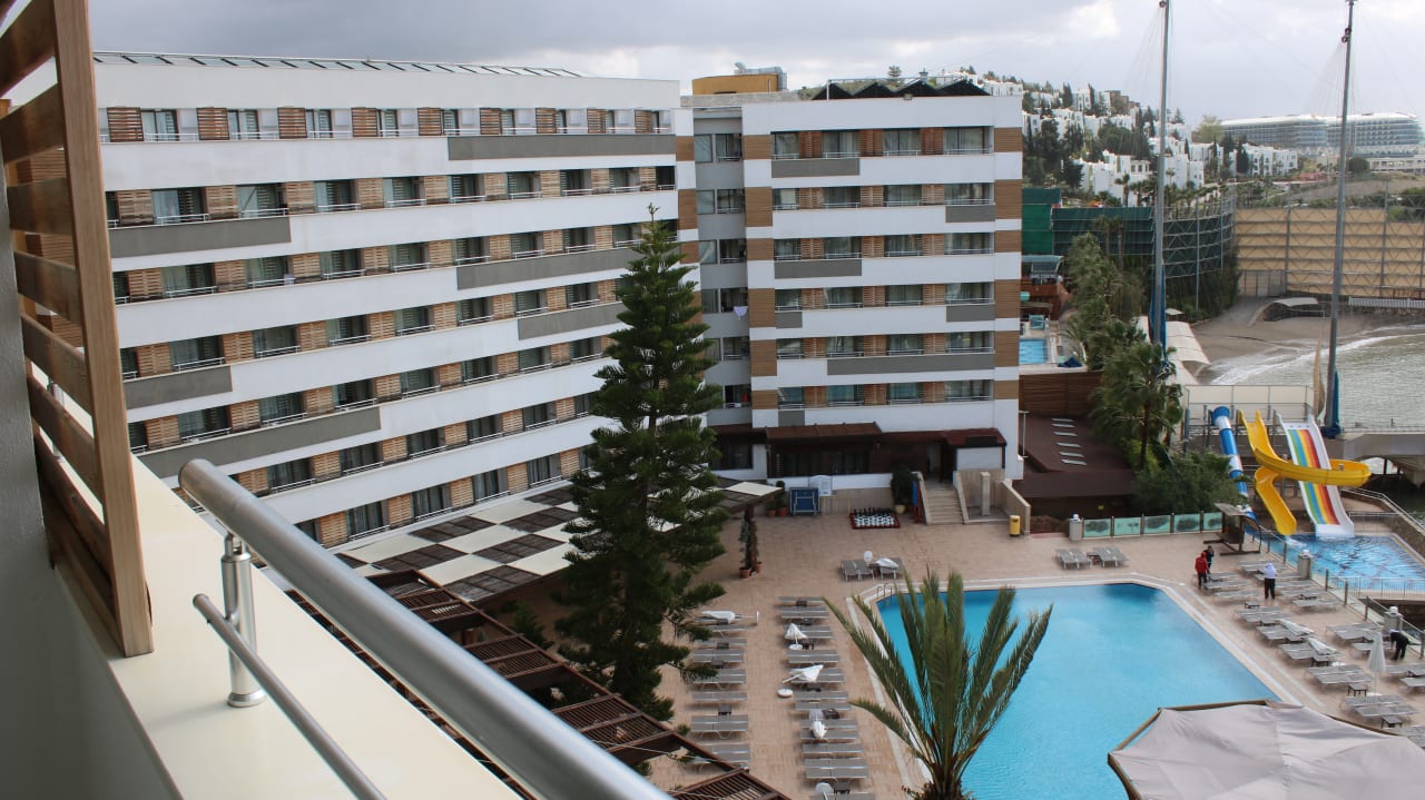 Außenansicht Adin Resort Hotel