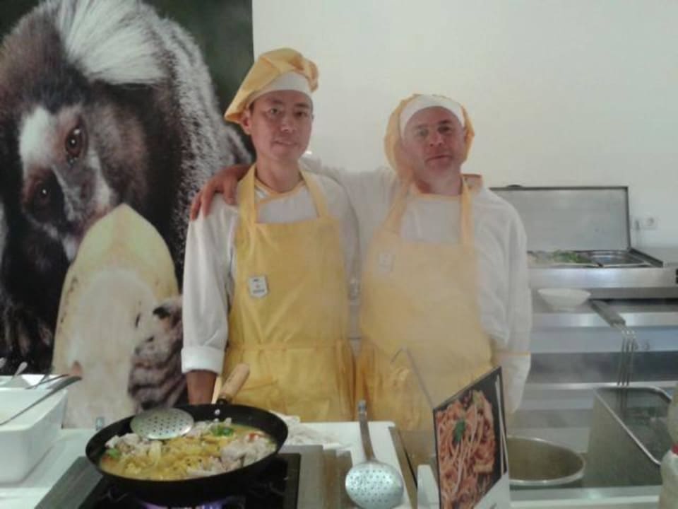 Asia Buffet Iberostar Waves Bouganville Playa