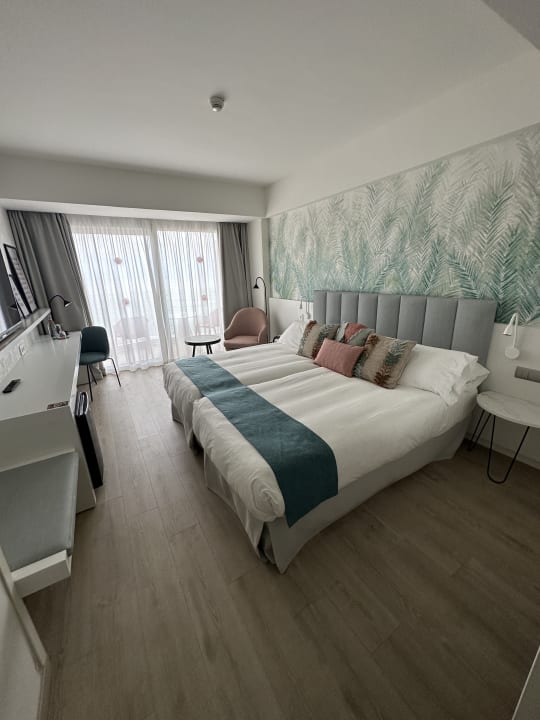 Zimmer Hotel Cristina by Tigotan Only Adults (+16)