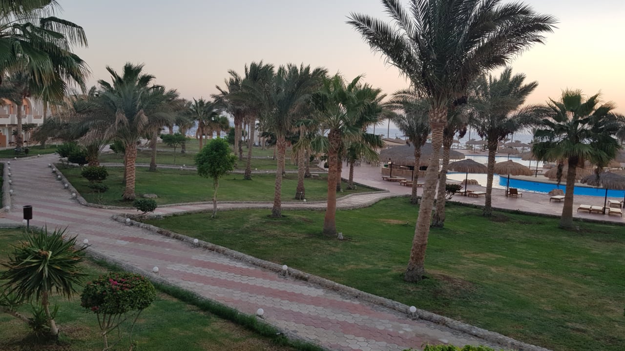 Gartenanlage Three Corners Sea Beach Resort