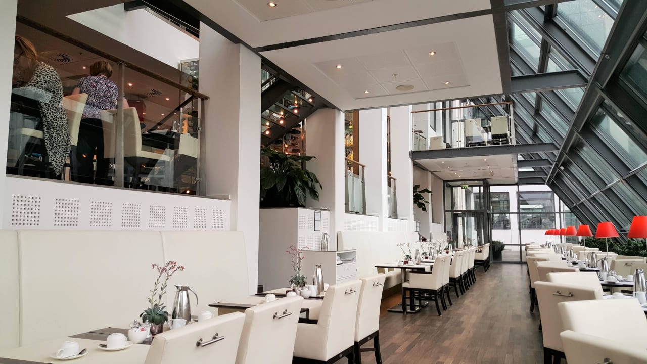 Grosser Restaurantbereich. Hotel Copenhagen Island