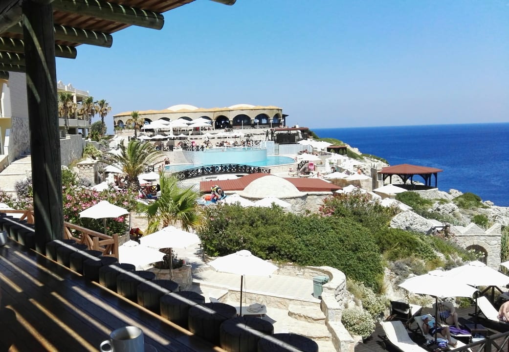 Außenansicht Hotel Kalithea Horizon Royal