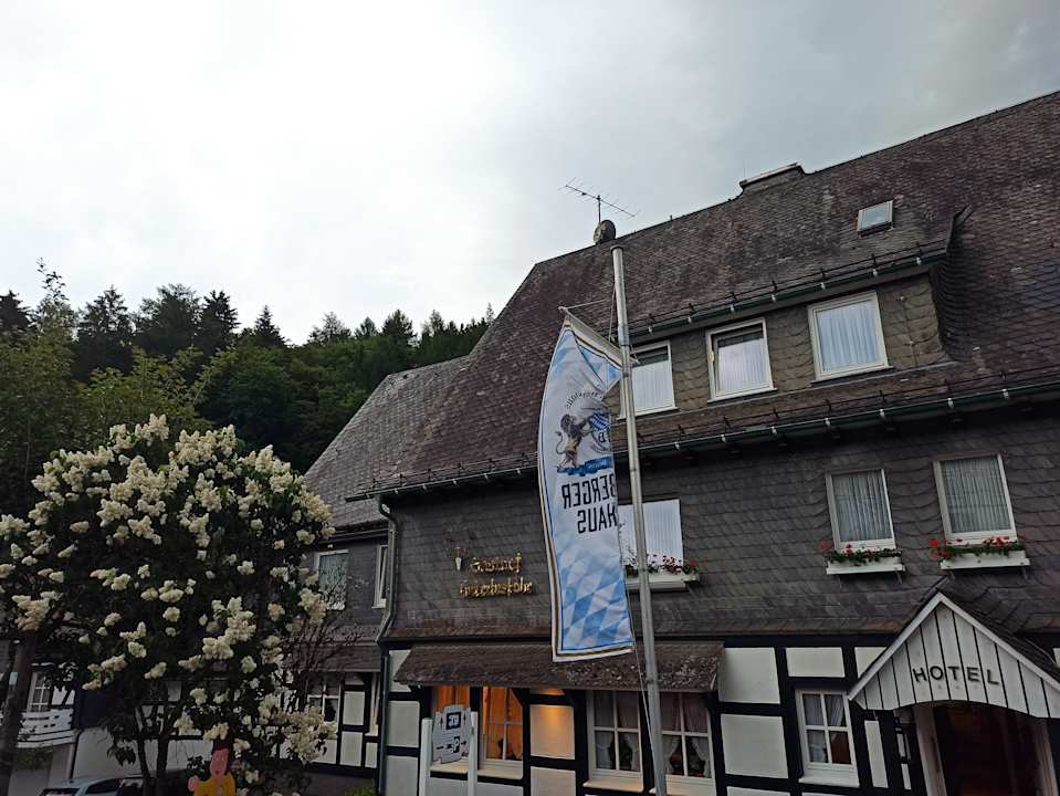 Außenansicht Hotel & Gasthof Hubertushöhe