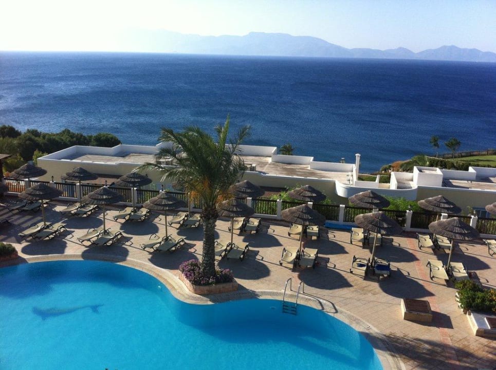 Vue de notre chambre Dimitra Beach Hotel & Suites