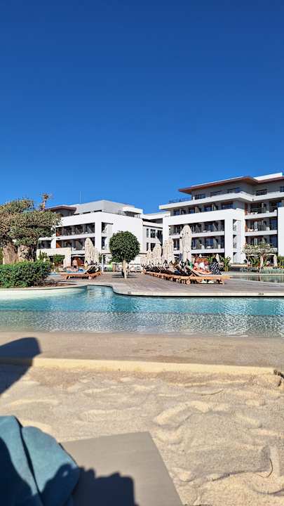 Pool Anda Barut Collection