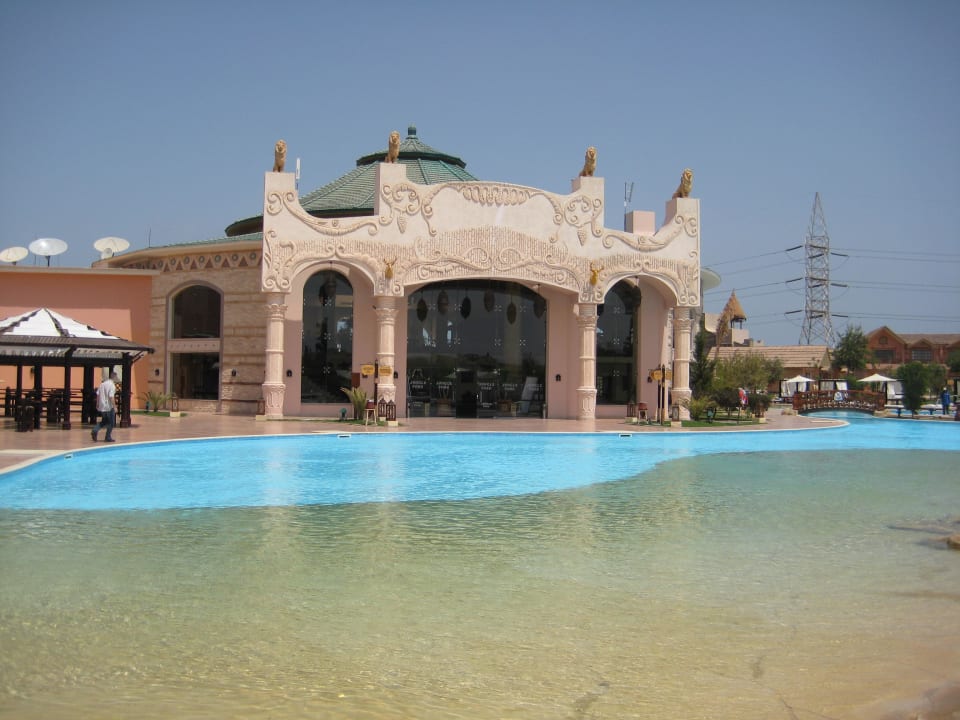 Hotelansicht von der Poolseite Pickalbatros Jungle Aqua Park Resort - Neverland Hurghada
