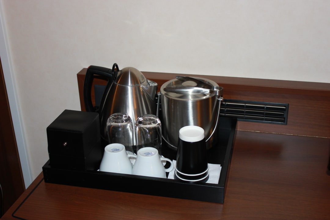 Kaffee & Tee Courtyard by Marriott Basel