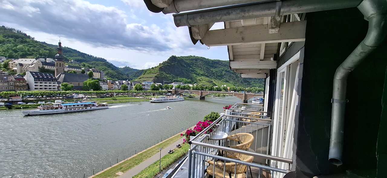 Ausblick Moselstern Hotel Brixiade & Triton