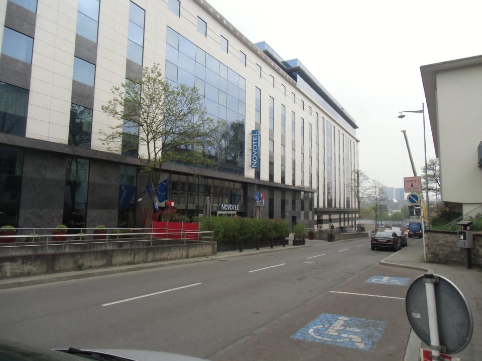 Außenansicht Hotel Novotel Luxembourg Centre