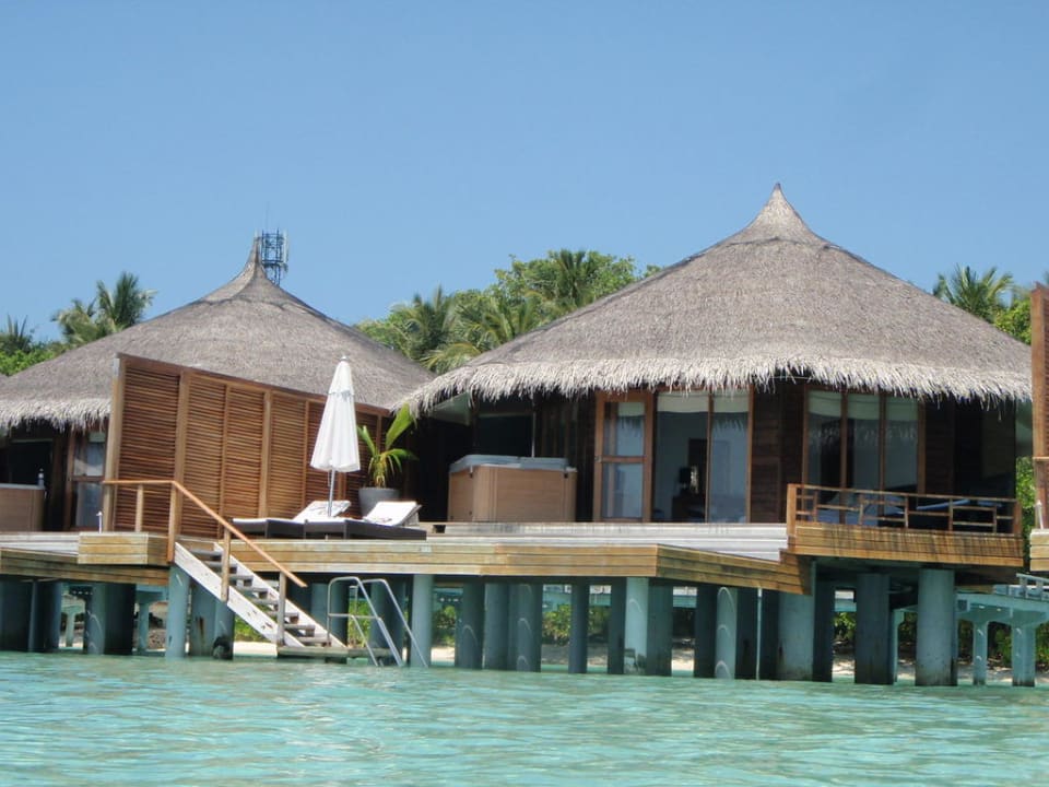Wasserbungalow am Hausriff Kuramathi Maldives