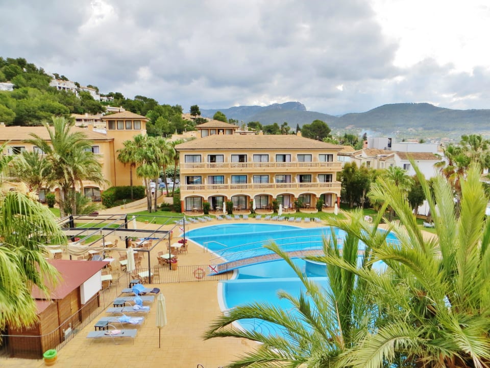 Blick aus Zimmer 3204 Mon Port Hotel & Spa