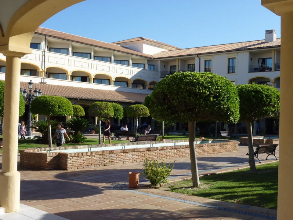 Gartenanlage im Innenhof des Hotels Iberostar Selection Andalucía Playa