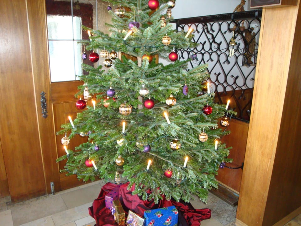 Christbaum in der Gaststube Hotel Seiseralm & Hof