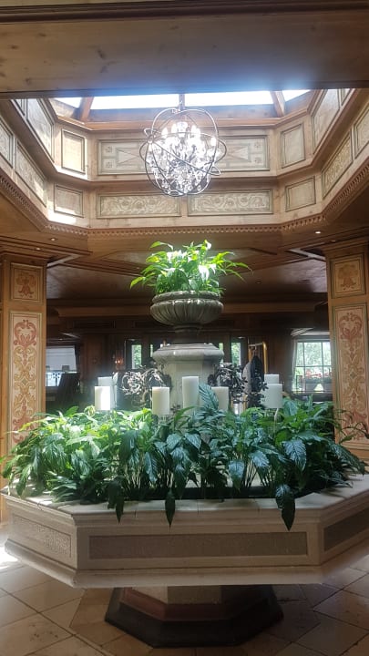 Lobby Alpenresort Schwarz