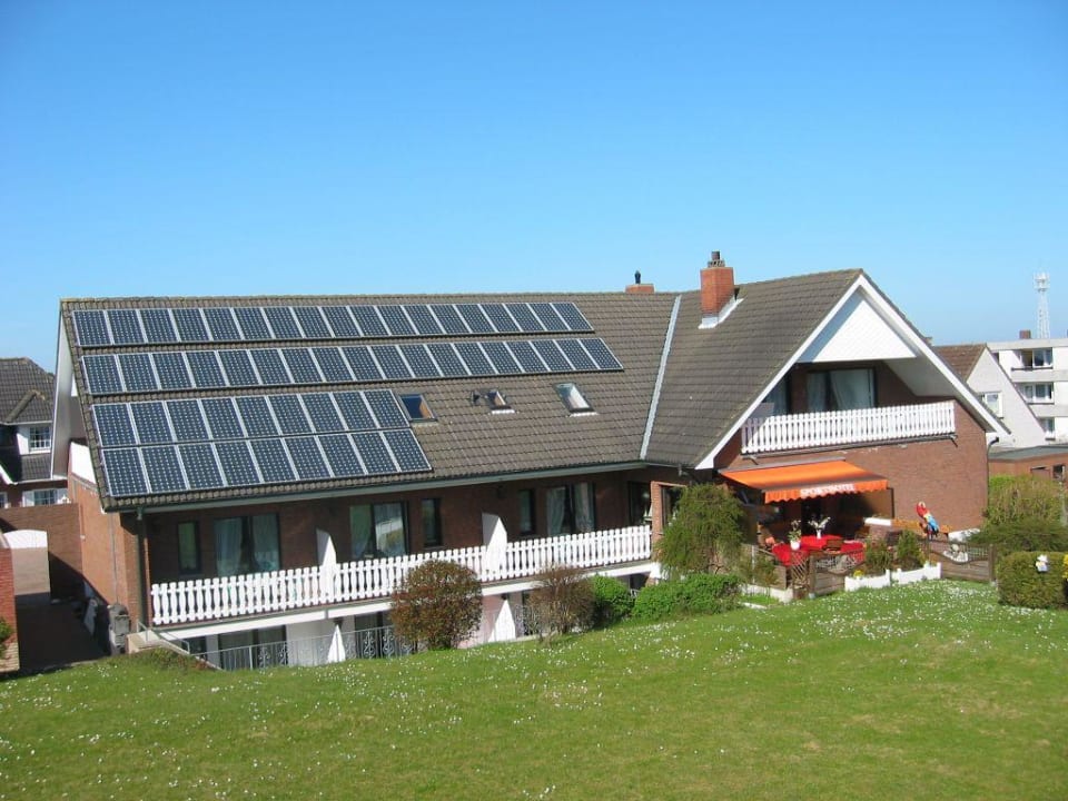 Rückansicht Haupthaus Luiese Sporthotel Tom's Hus