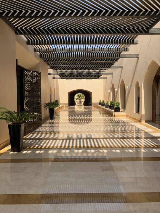 Lobby Salalah Rotana Resort
