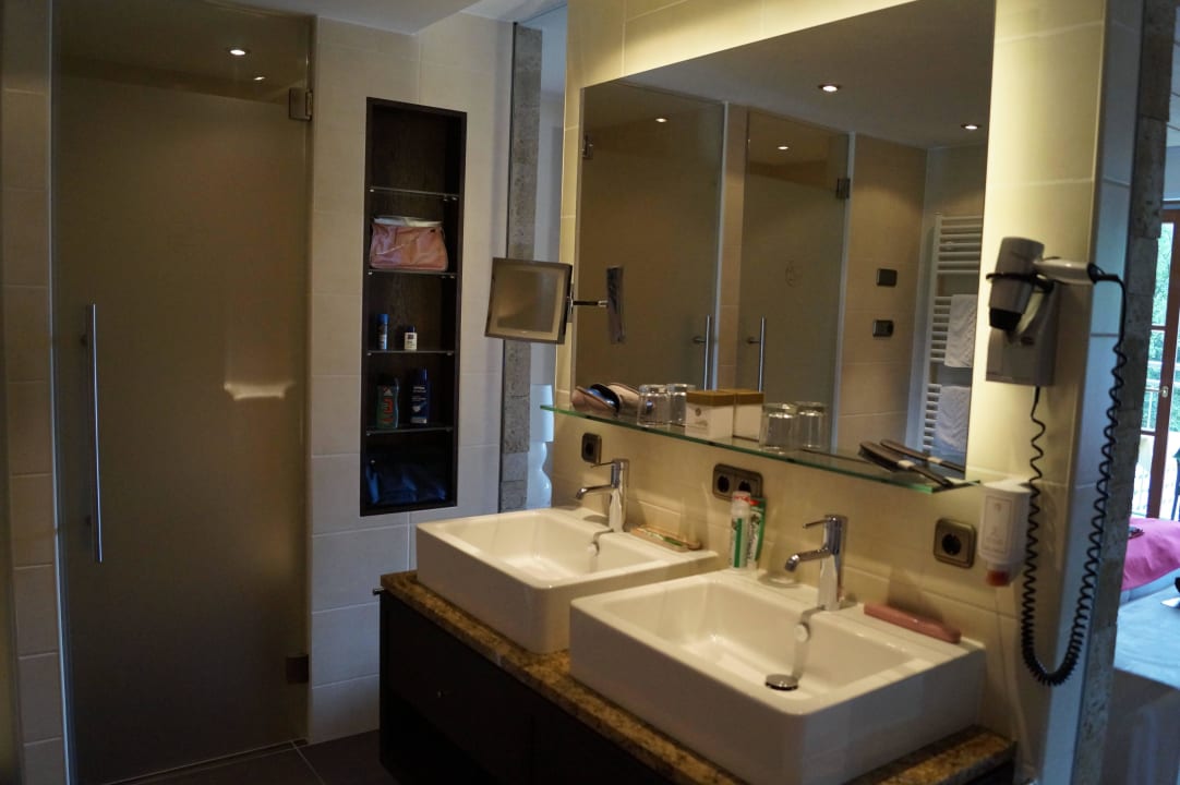 Badezimmer Wellnesshotel Zechmeisterlehen