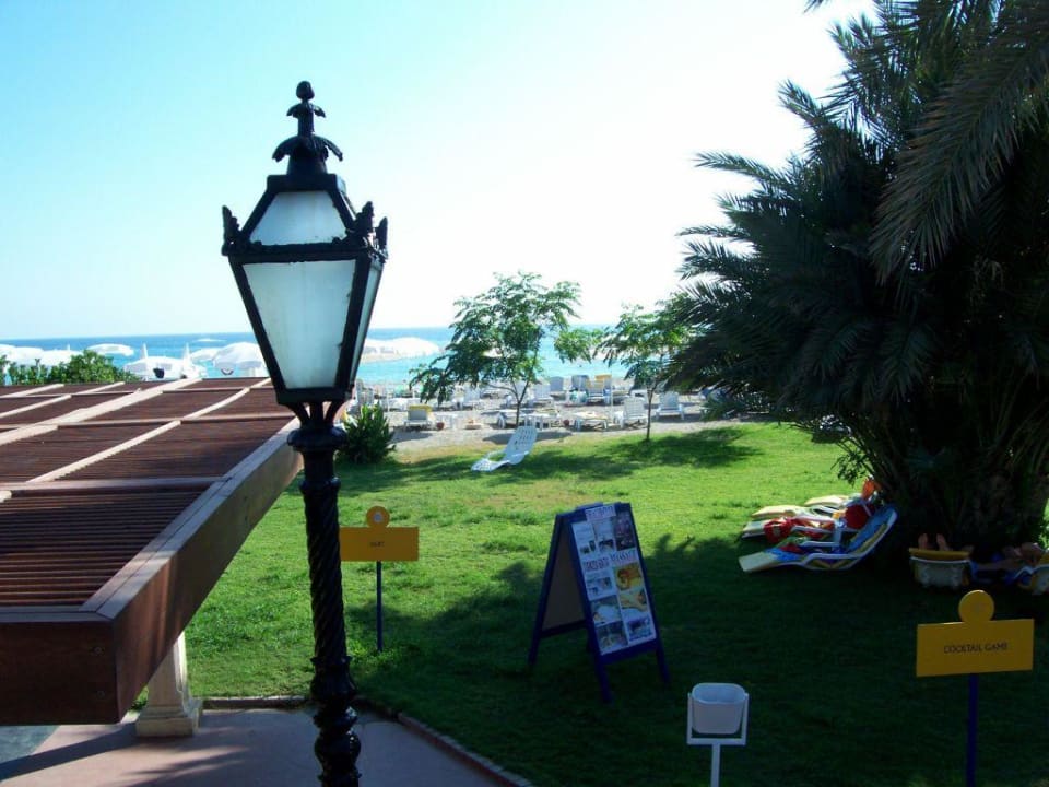 Blick vom Animationspool zum Strand Labranda Alantur Resort