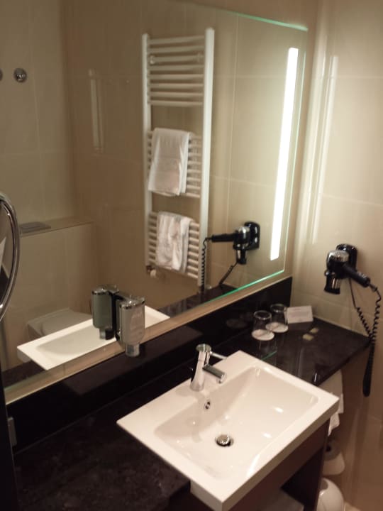 Bad IntercityHotel Berlin Hauptbahnhof