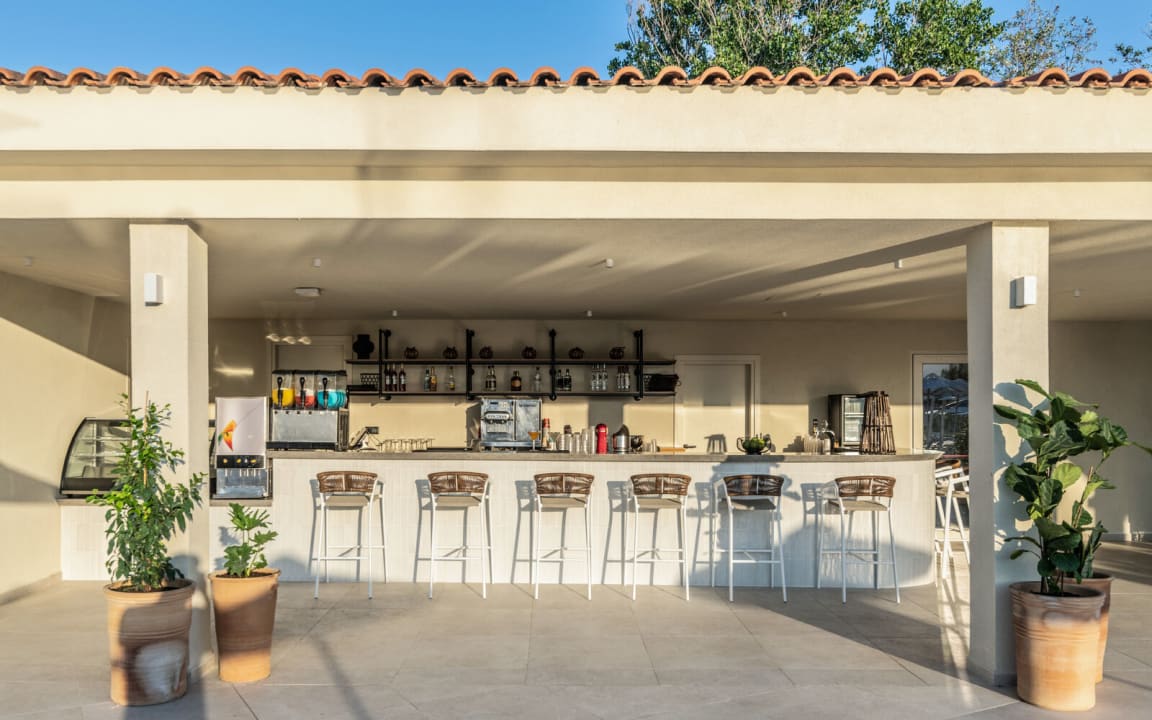 Gastro Domes Aulūs Zante, Autograph Collection