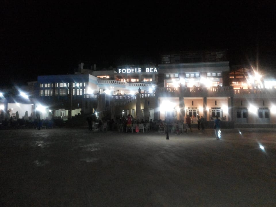 Вечер в отеле Fodele Beach & Water Park Holiday Resort