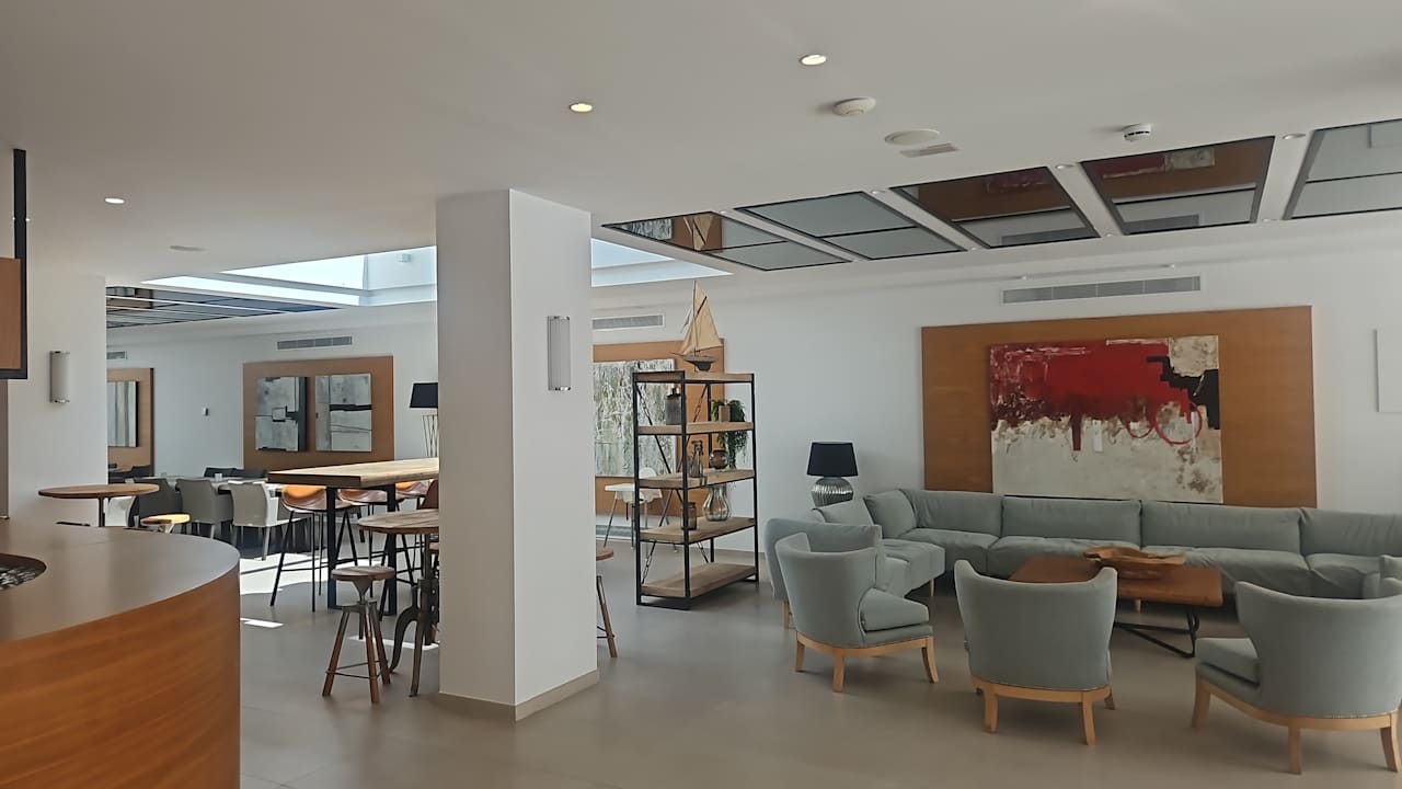 Lobby Kyrat Amarac Suites