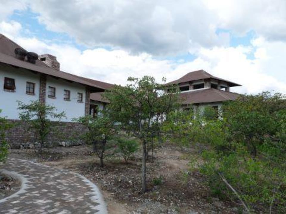Das Hauptgebäude Etosha Safari Lodge