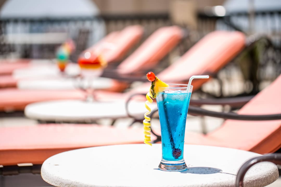 Pool Hotel Mercure Grand Seef