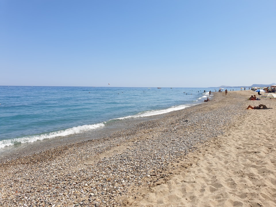 Strand Ikones Seafront Luxury Suites