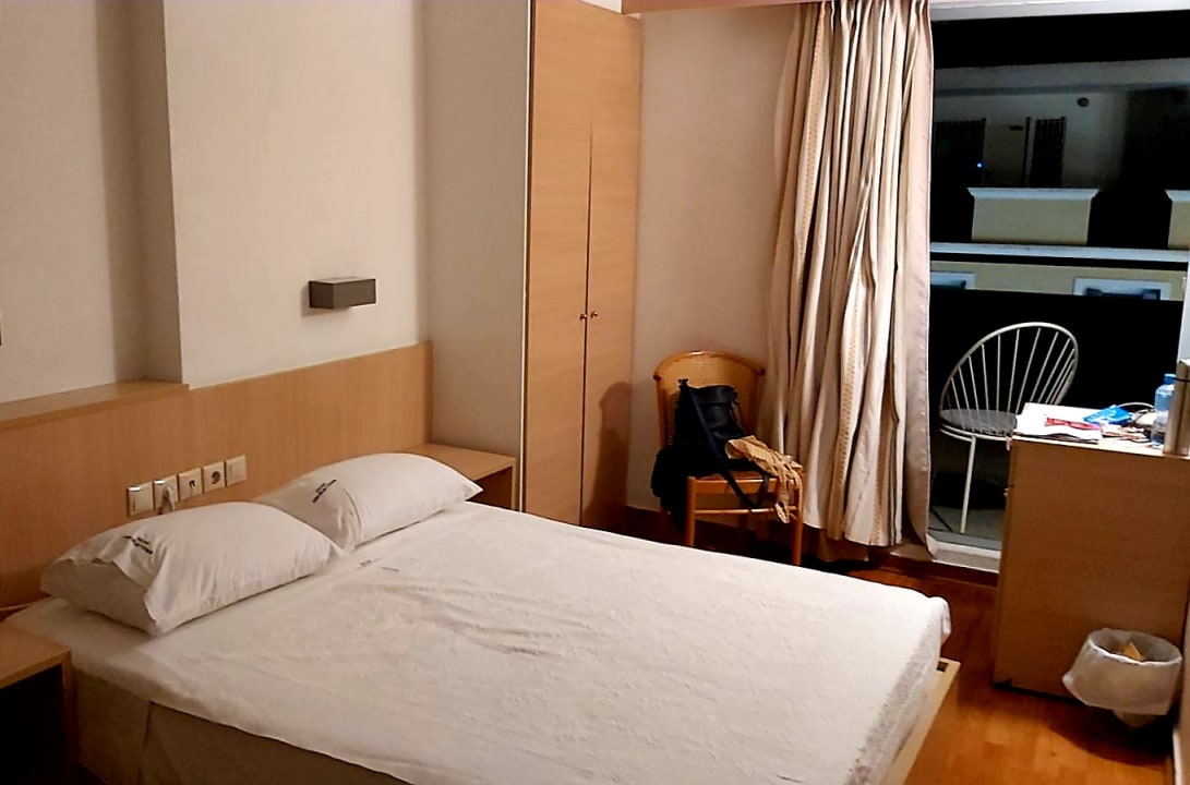 Zimmer Hotel Mediterranee