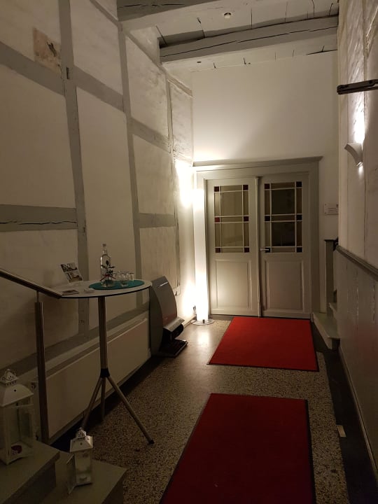 Hoteleingang Hotel Einzigartig - Das kleine Hotel im Wasserviertel