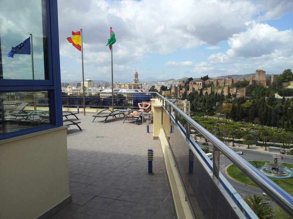 Sonnenterrasse auf dem Dach Hotel MS Maestranza
