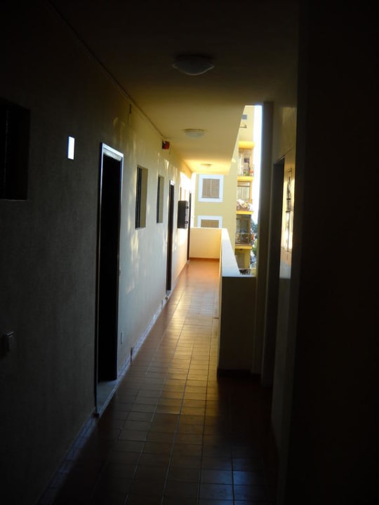 Der Flur Cabot Tres Torres Apartaments