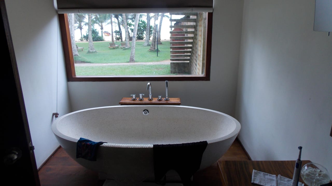 Delüx Rum Wanne Mermaid Hotel & Club