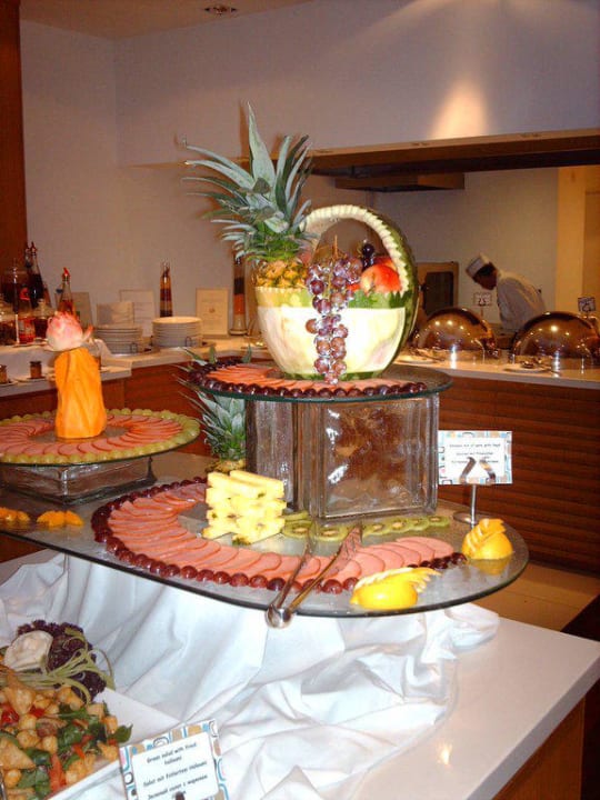 Buffet Napa Mermaid Hotel & Suites