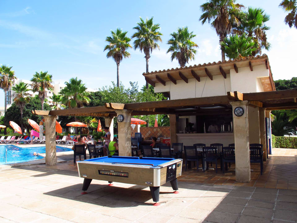 Kleine Bar am Relaxpool Hipotels Mediterraneo Club