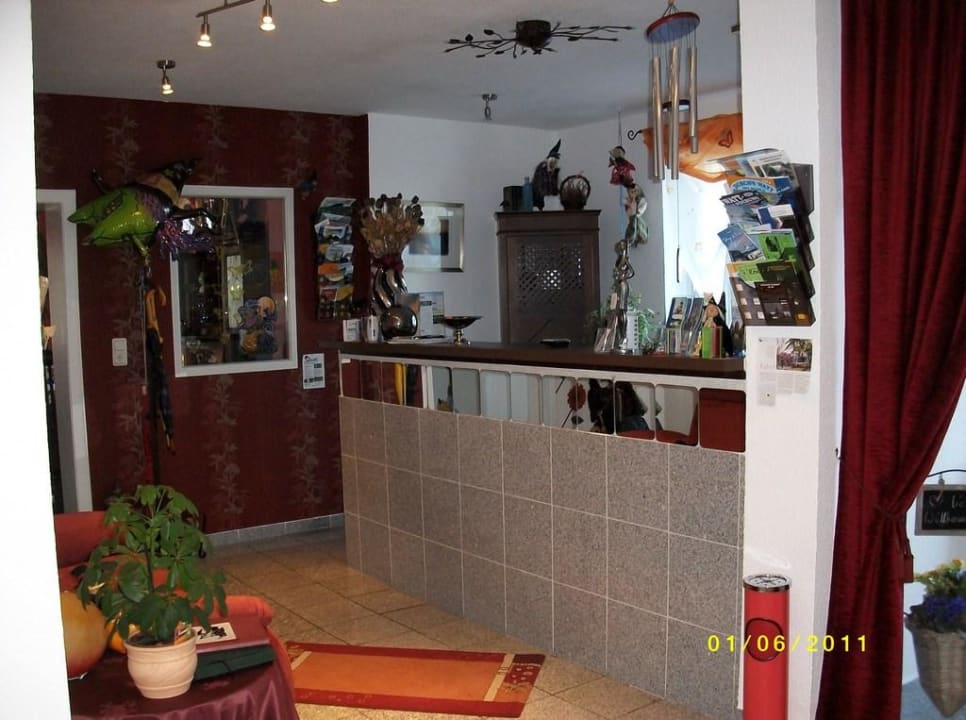 Die Rezeption Hotel Garni Landhaus Uttum